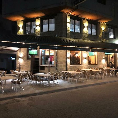 Hotel Tres Estrellas Casa Maribona Gela El Puente  Екстер'єр фото